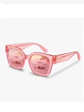 Women's Fit over Polarized Sunglasses 2 Pair With Leather Pouches